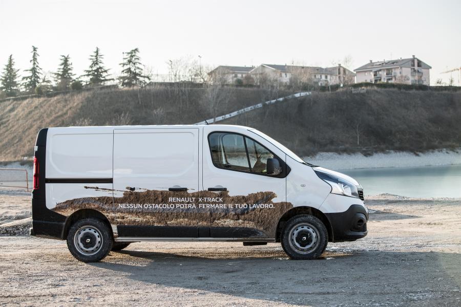  Renault Trafic Van X-Track 2016 года  (фото 4 из 20)